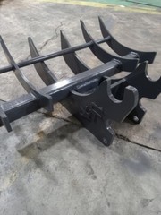 New Excavator Tree Stumper And Rake Fits Kubota KX033 by USA Attachments