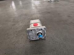AGT YSRT14 Mini Skid Steer Loader Hydraulic Pump Brand New – Efficient