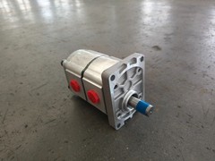 AGT YSRT14 Mini Skid Steer Loader Hydraulic Pump Brand New – Efficient
