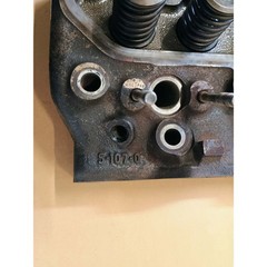 White 2-65, Isuzu 4-235 Cylinder head 33-0055425 Reconditioned (S0069)