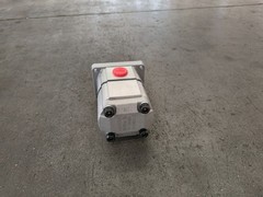AGT YSRT14 Mini Skid Steer Loader Hydraulic Pump Brand New – Efficient