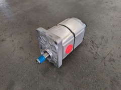 AGT YSRT14 Mini Skid Steer Loader Hydraulic Pump Brand New – Efficient