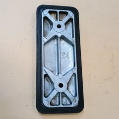White 2-65, Isuzu 4-235 Tappet chamber cover 33-0145203 Used (S0050)