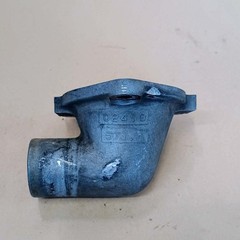 White 2-65, Isuzu 4-235 Thermostat cover / water outlet 33-0035424 Used (S0048)
