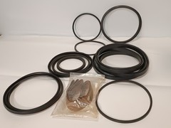 Lot of 12 Pieces – Unbranded Floating Seals and Gaskets, Varying Sizes and Types