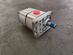 AGT YSRT14 Mini Skid Steer Loader Hydraulic Pump Brand New – Efficient